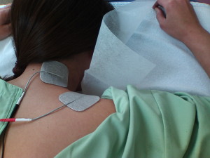 MCR（微弱電流）療法による頸肩の治療の写真